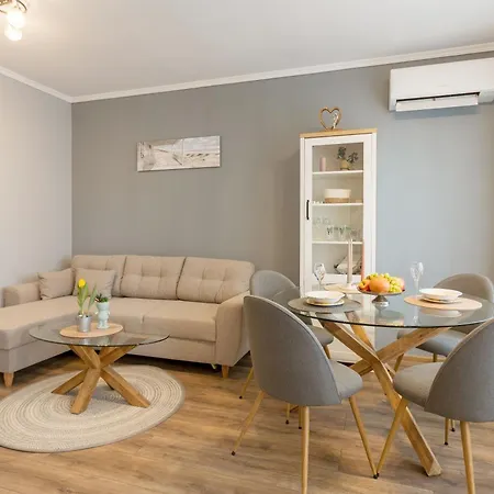 公寓 Happy Lazur *